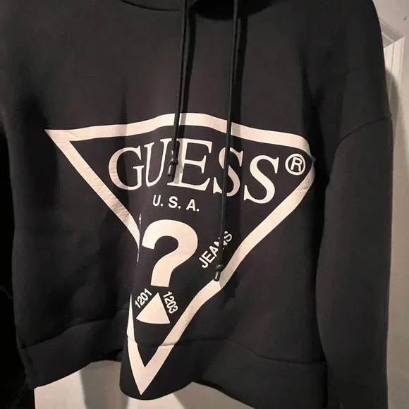 ~Guess~ Crop Sweatshirt - Medium - Picture 2 of 5